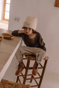 Bonnet enfant ourson camel – Studio Bohème Paris
