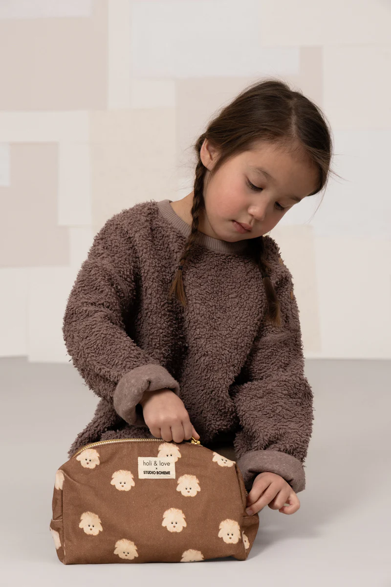 Trousse de toilette Chien Mocha – Studio Bohème × Holi & Love