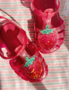 Sandales enfant plage Lilo fraise pailletées – Konges Sløjd