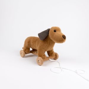 Chien à tirer Edward Egmont en peluche avec roues en bois